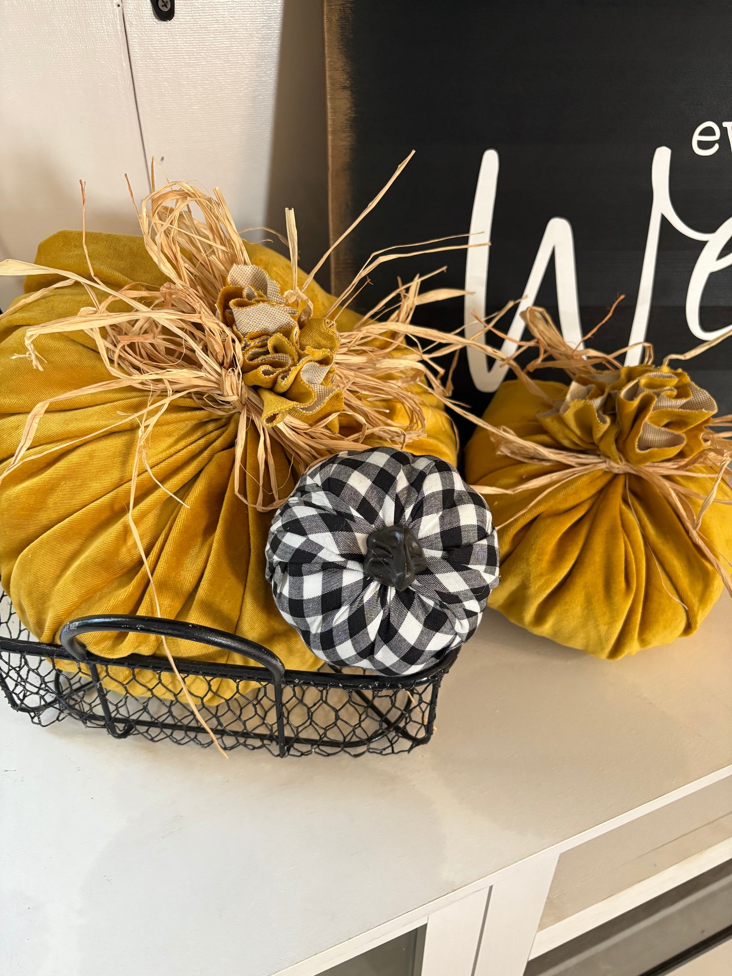 Soft Mustard Pumpkins